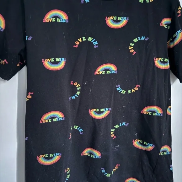 Men’s PRIDE bundle! - Picture 3 of 4